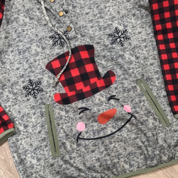 Sheilay winter Christmas hoodie - Picture 2 of 7